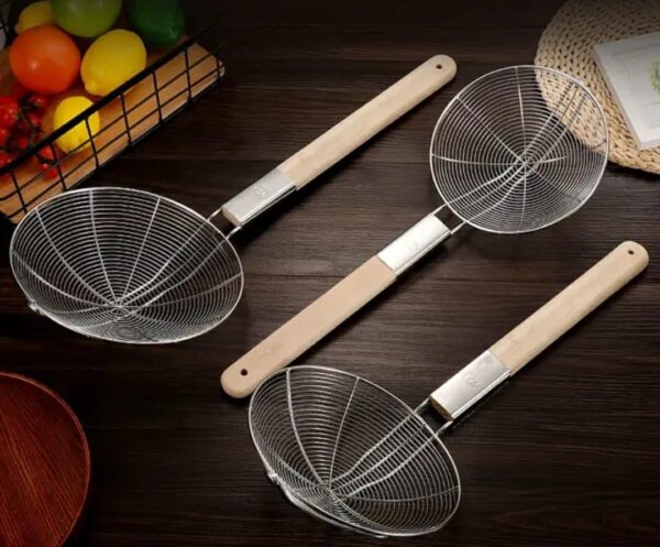 32cm Wide Stainless Steel Noodle Food Strainer Skimmer with Flat Wooden Handle (Size: 32cm Wide) - Image 8